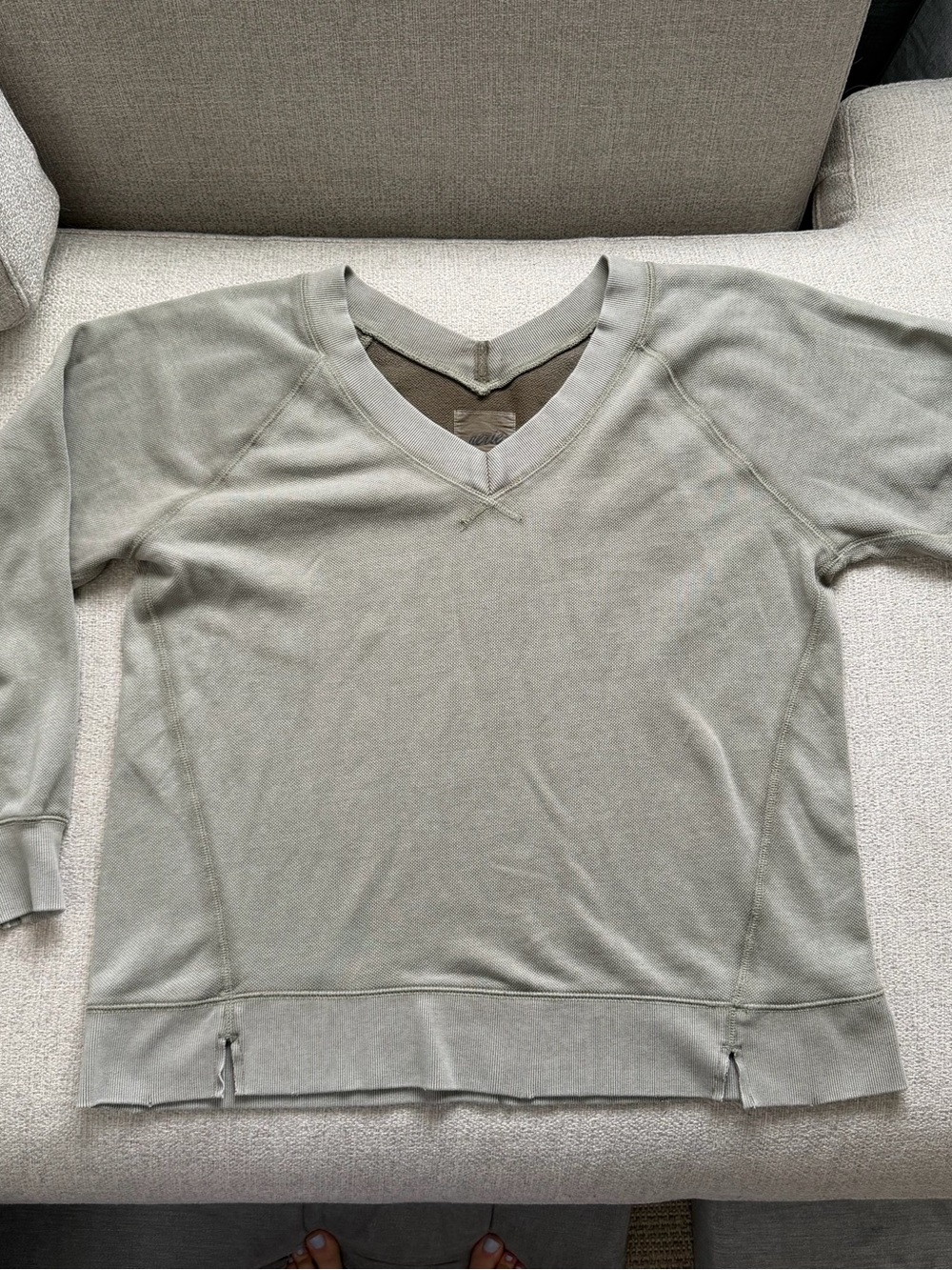 Aerie Real V-Neck Lightweight Cotton Knit Raglan Sweatshirt Green L
